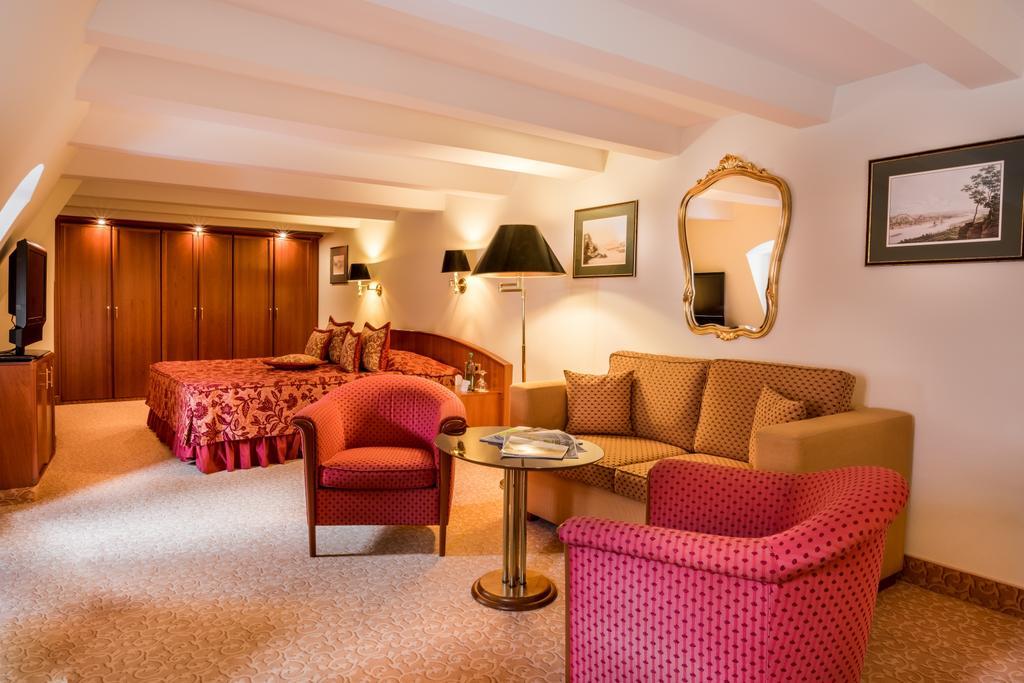 Romantik Hotel Buelow Residenz دريسدن المظهر الخارجي الصورة